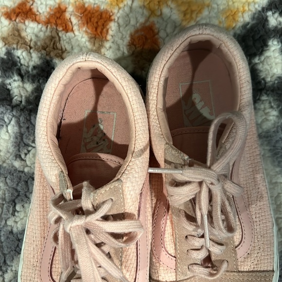 Women’s size 8 pink vans - Picture 2 of 6